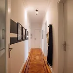 Ayet - 3 Bedrooms With Balcony In Alvalade * Lisboa