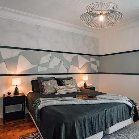 Ayet - 3 Bedrooms With Balcony In Alvalade * Lissabon